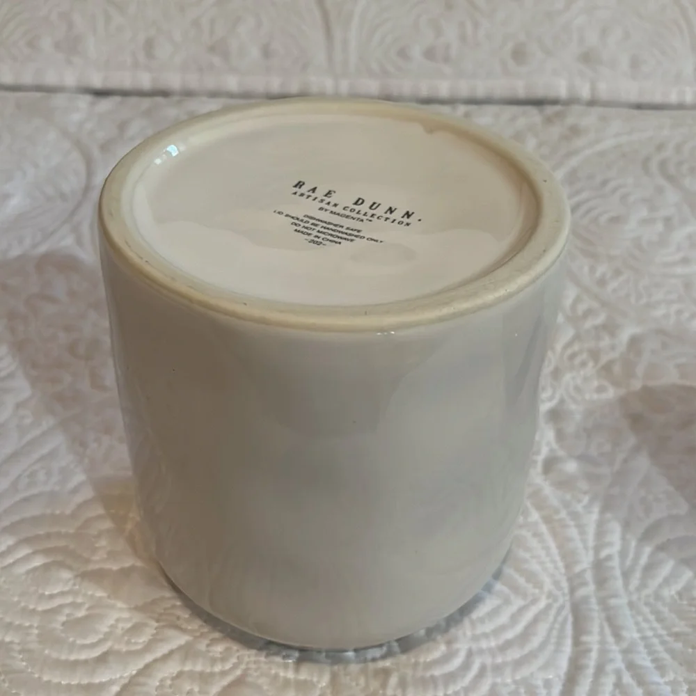 Rae‎ Dunn XOXO canister